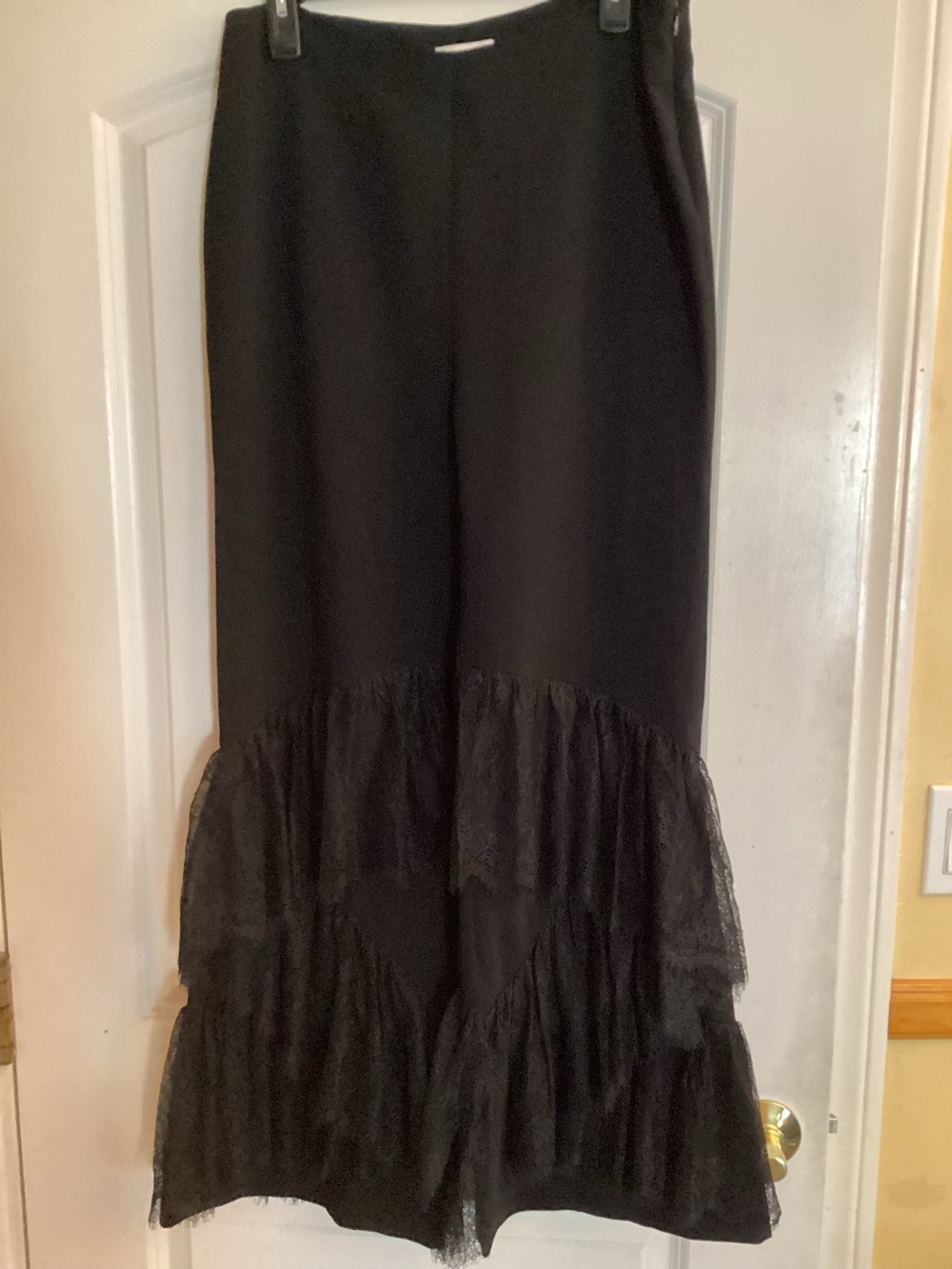 Cinq à Sept Kaela Black Tiered Lace Ruffle Crepe Trousers 12